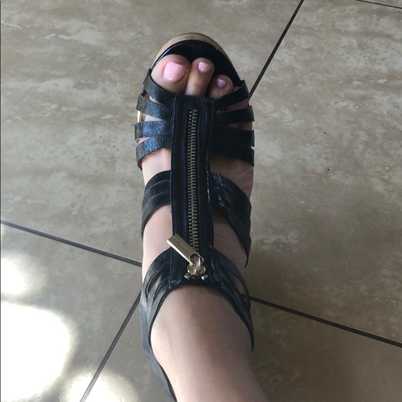 Micheal Kors black leather gold and cork sandals. - Picture 3 of 5